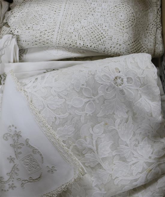 A French round lace tablecloth and other textiles